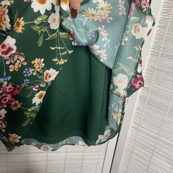 Parker Dress Green Floral Smocked Waist Flutter Sleeve NWT Size XS - Picture 6 of 8